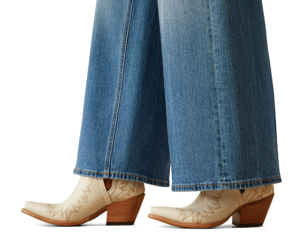 Ariat Women's Ultra High Rise Jazmine Wide Leg Jean - Image 4